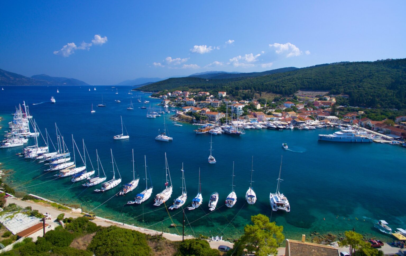 an image that shows the beauty of Fiscardo Kefalonia.